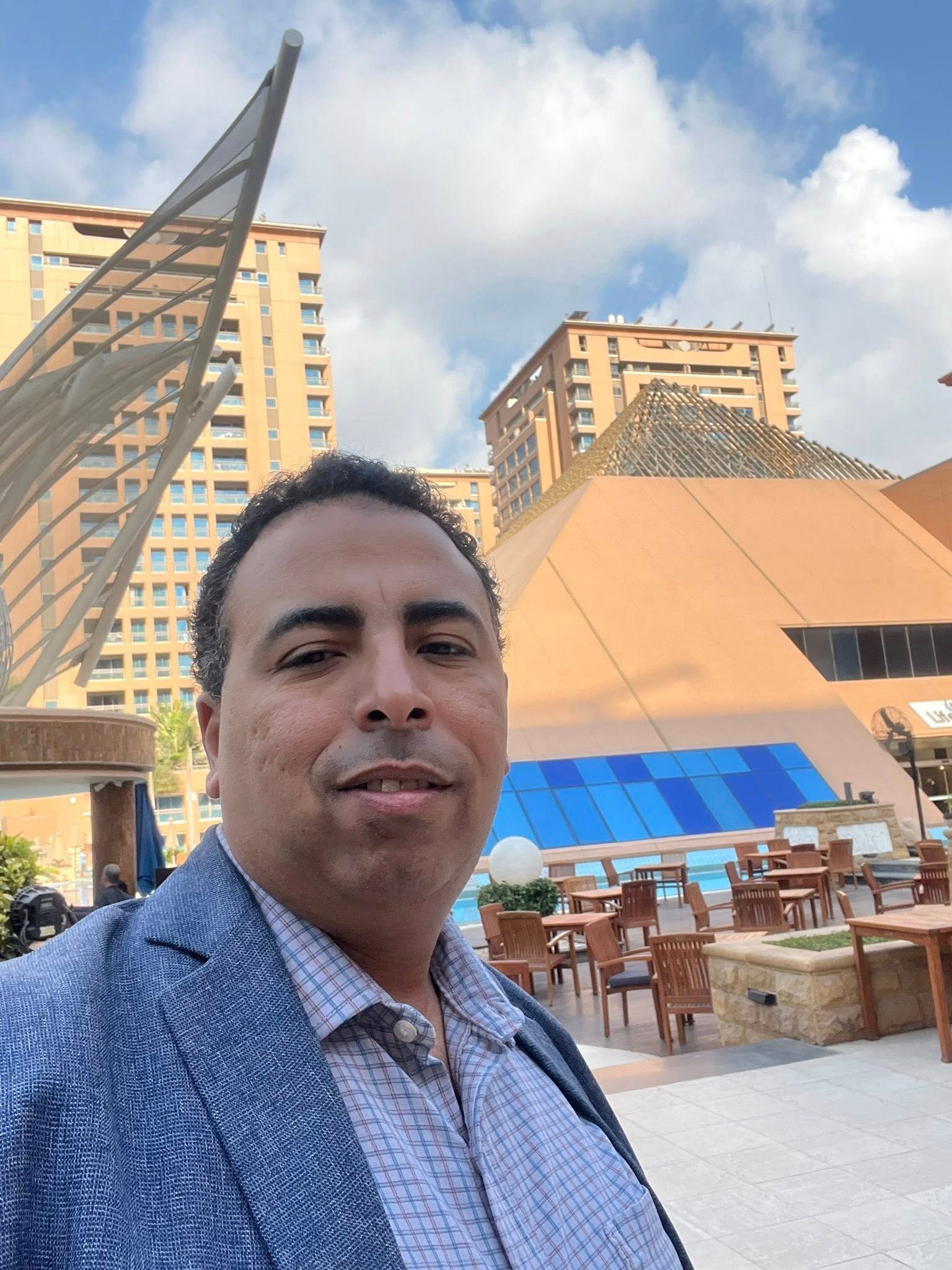 محمد نجيب