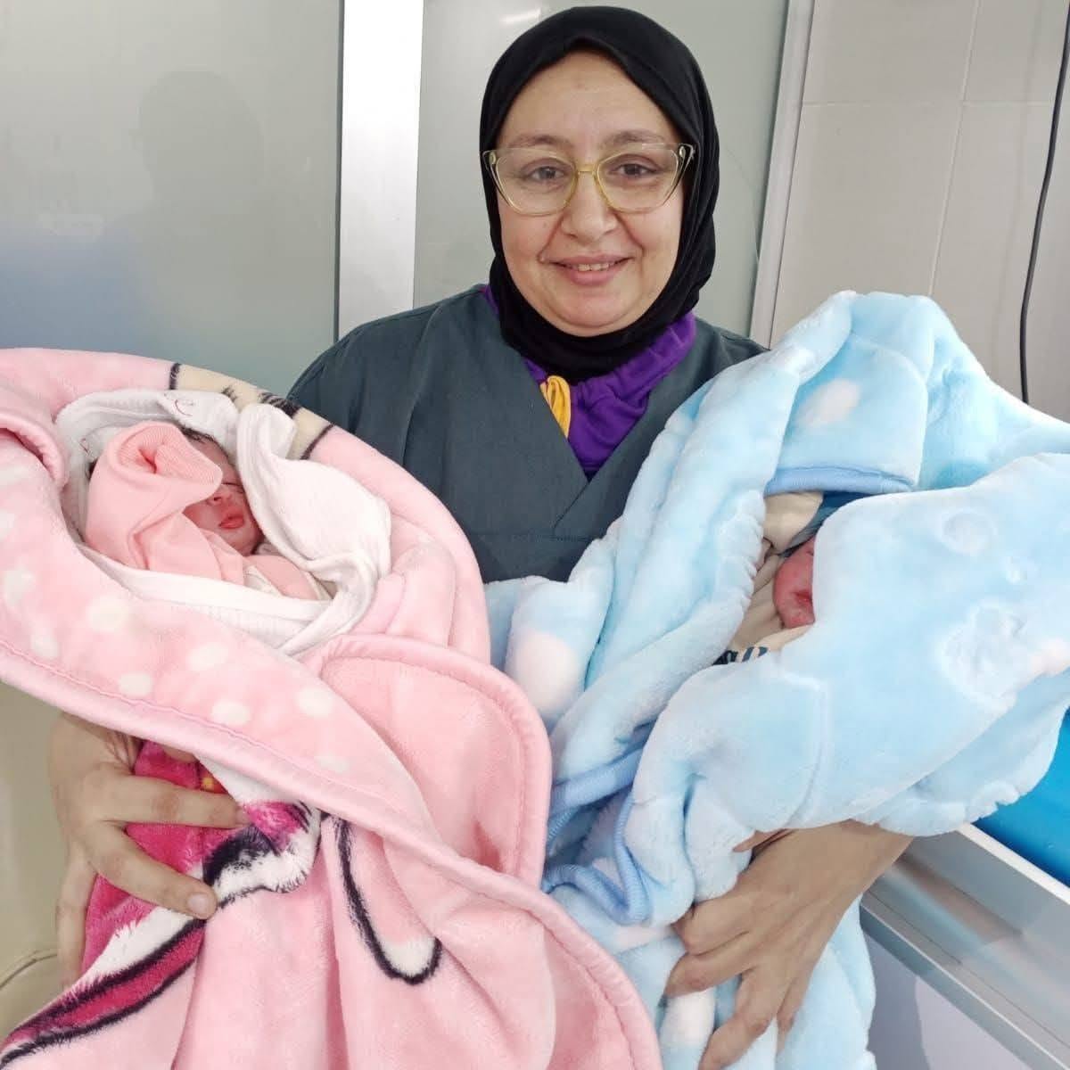 هالة هدية